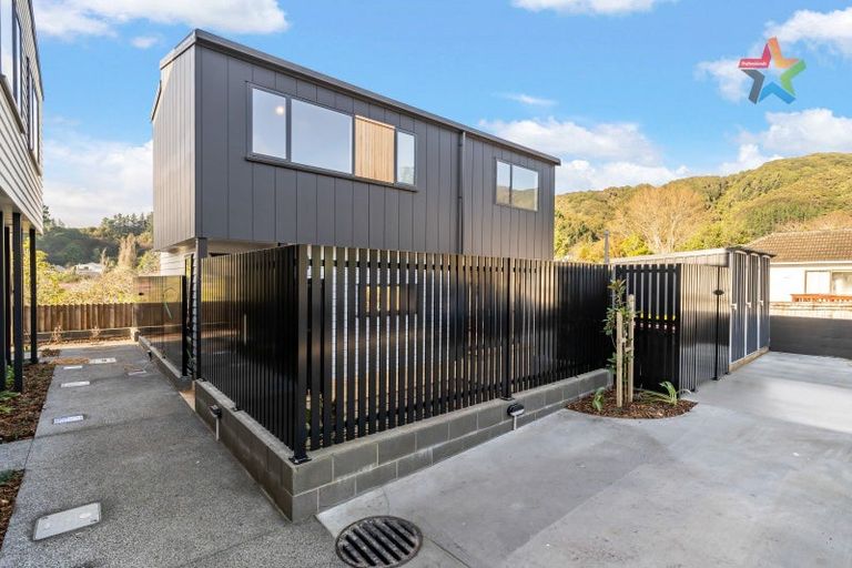 Photo of property in 7/11 Lees Grove, Wainuiomata, Lower Hutt, 5014