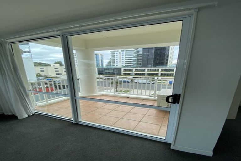 Photo of property in 12 Maunganui Road, Mount Maunganui, 3116