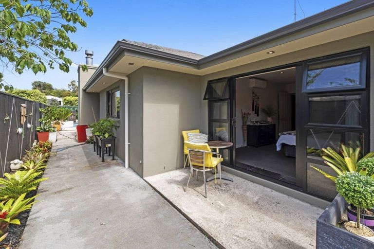 Photo of property in 36 Kawiu Road, Levin, 5510