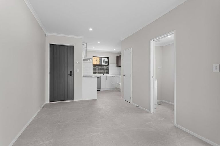 Photo of property in 5 Te Rito Road, Hobsonville, Auckland, 0616