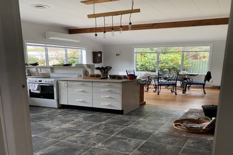 Photo of property in 25 Portia Street, Stratford, 4332