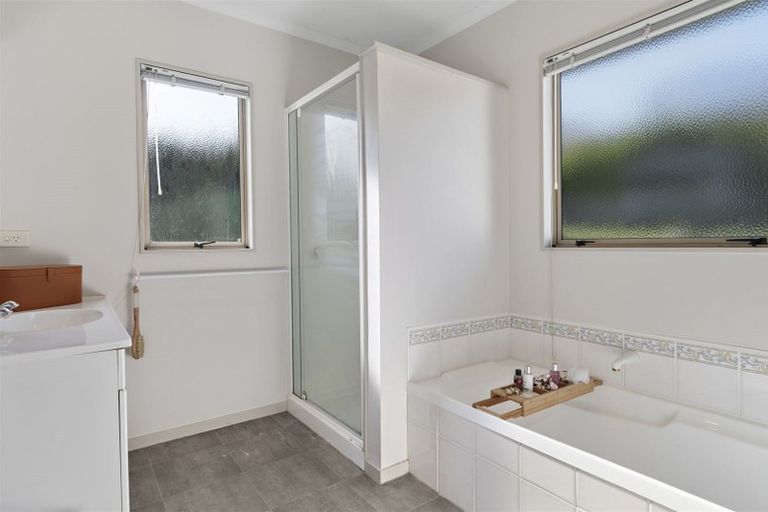 Photo of property in 107 Meander Drive, Welcome Bay, Tauranga, 3112