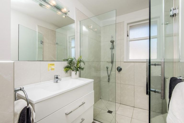 Photo of property in 132 Kowhai Street, Naenae, Lower Hutt, 5011