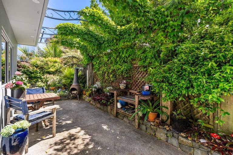 Photo of property in 9 Braemar Road, Castor Bay, Auckland, 0620