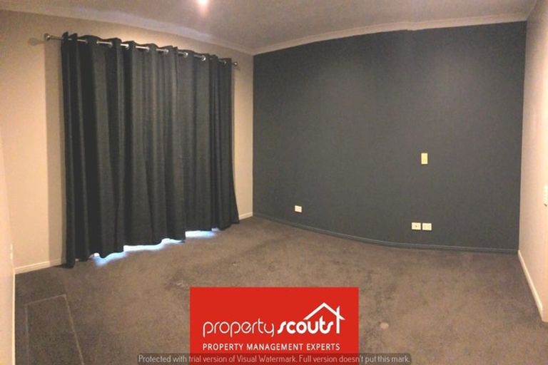 Photo of property in 10 Peachstone Lane, Henderson, Auckland, 0612