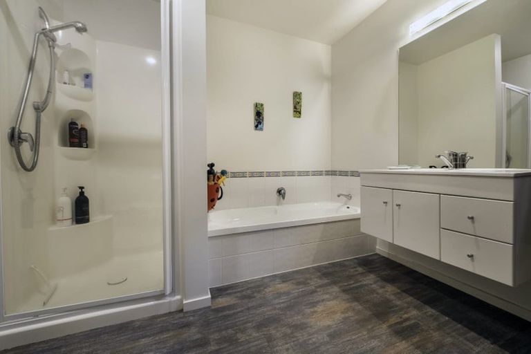 Photo of property in 6a Kokako Place, Taradale, Napier, 4112