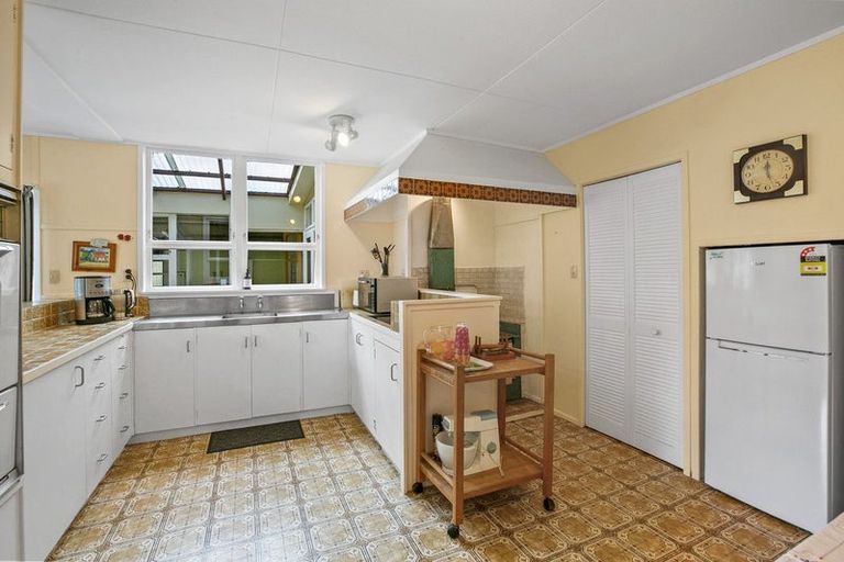 Photo of property in State Highway 3, Tongaporutu, Urenui, 4378