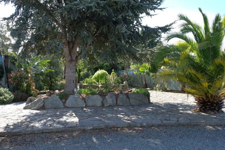 Photo of property in 245 Pukeuri-oamaru Road, Pukeuri, Oamaru, 9493