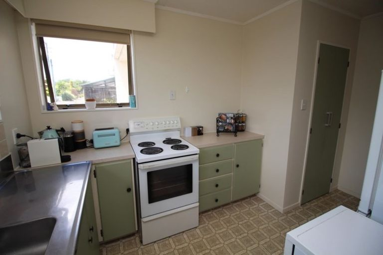 Photo of property in 2/10 Oxford Street, Marton, 4710