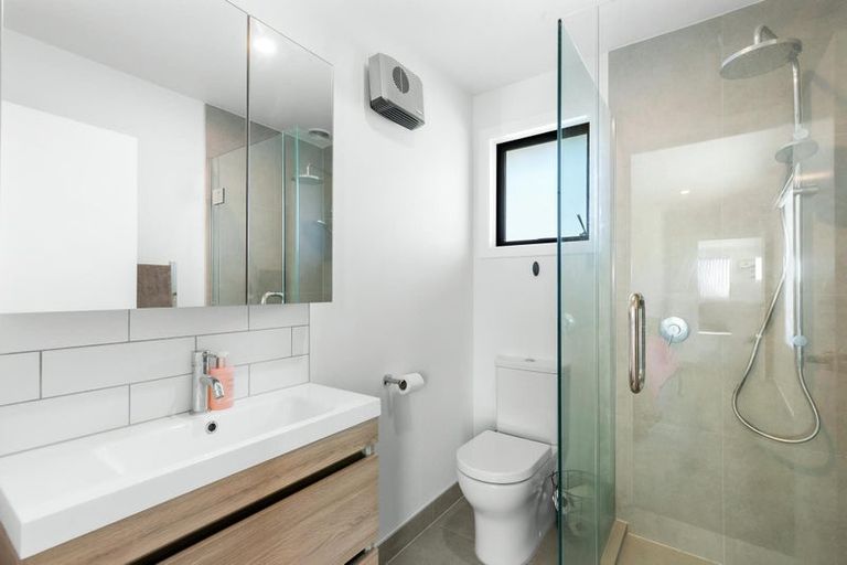 Photo of property in 31 Muster Road, Jacks Point, 9371