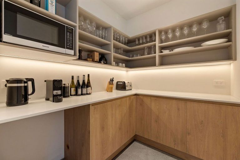 Photo of property in 30 Cunninghams Drive, Jacks Point, Queenstown, 9371