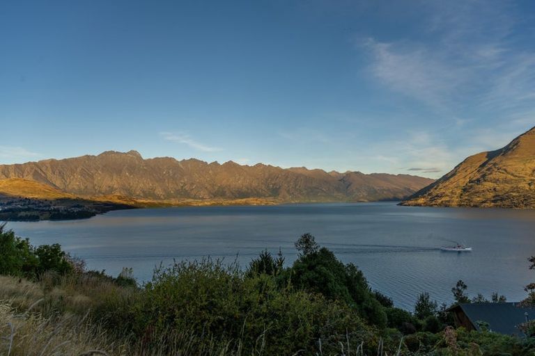 Photo of property in 39 Aspen Grove, Fernhill, Queenstown, 9300