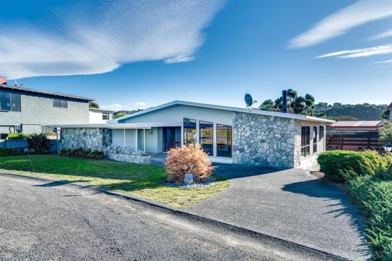 Photo of property in 58 Le Quesne Road, Bay View, Napier, 4104