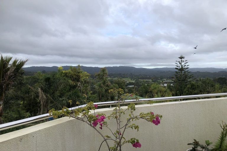 Photo of property in 144 Glengarry Road, Glen Eden, Auckland, 0602