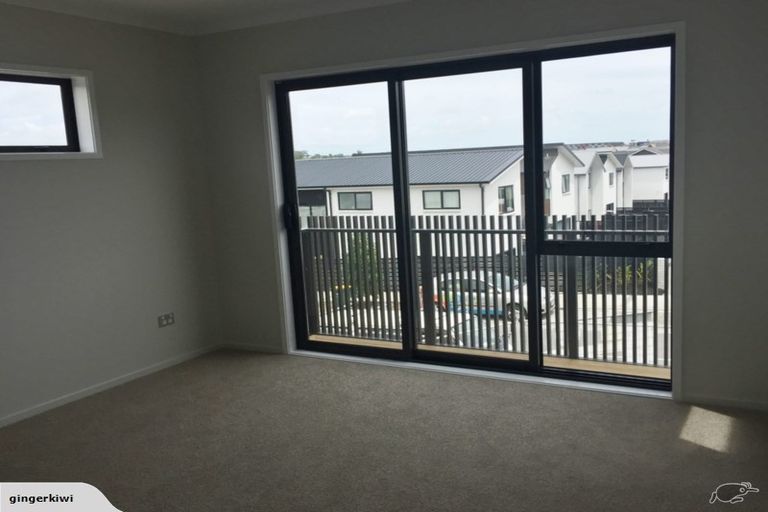 Photo of property in 1 Saltmarsh Road, Hobsonville, Auckland, 0616