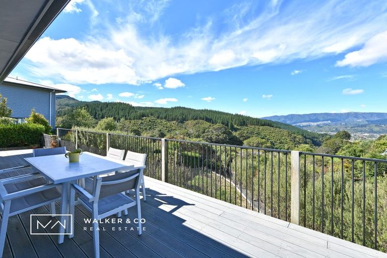 Photo of property in 14 Frankie Stevens Place, Riverstone Terraces, Upper Hutt, 5018