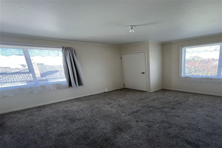 Photo of property in 424 Old Te Atatu Road, Te Atatu Peninsula, Auckland, 0610