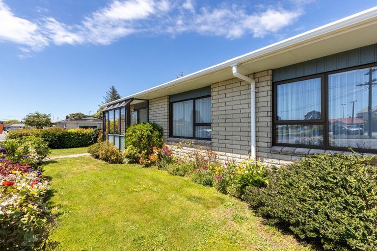 Photo of property in 11 Tukapa Street, Westown, New Plymouth, 4310