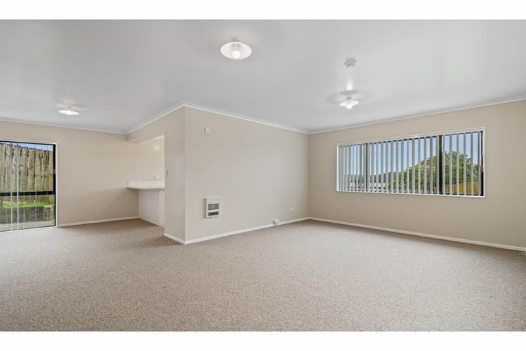 Photo of property in 211 Metcalfe Road, Ranui, Auckland, 0612