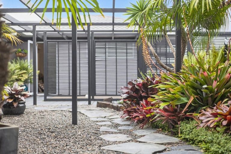 Photo of property in 1/12 Bannings Way, Hobsonville, Auckland, 0618