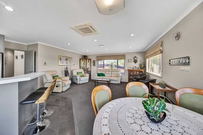 Photo of property in 14 Milmoe Street, Hawera, 4610