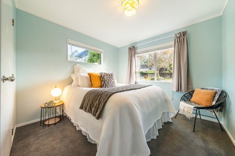 Photo of property in 18 Yarrow Place, Papakowhai, Porirua, 5024