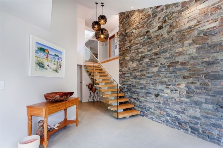 Photo of property in 115 Oratia Place, Onemana, Whangamata, 3691