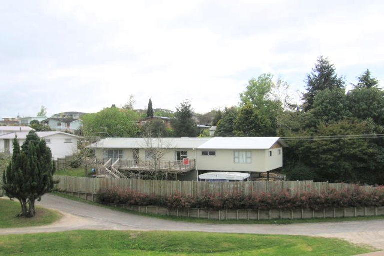 Photo of property in 84 Taharepa Road, Hilltop, Taupo, 3330