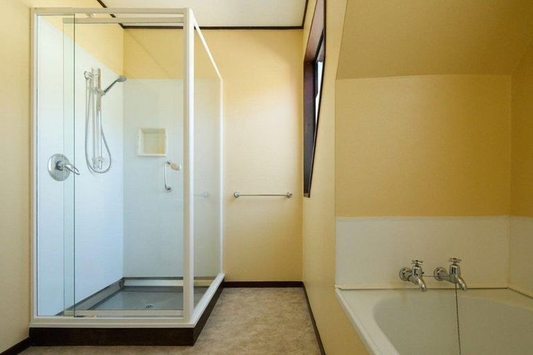 Photo of property in 1/37 Augusta Street, Redcliffs, Christchurch, 8081