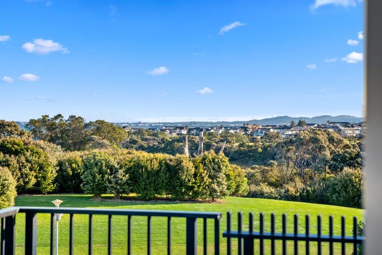 Photo of property in 22 Catalina Drive, Hobsonville, Auckland, 0616