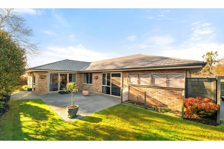 Photo of property in 13 Selwyn Street, Somerfield, Christchurch, 8024