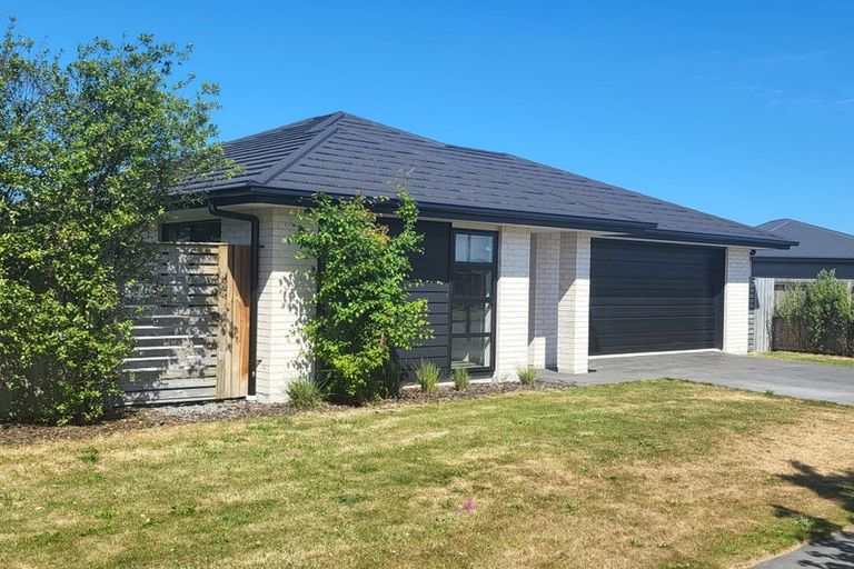 Photo of property in 22 Hurutini Way, Halswell, Christchurch, 8025