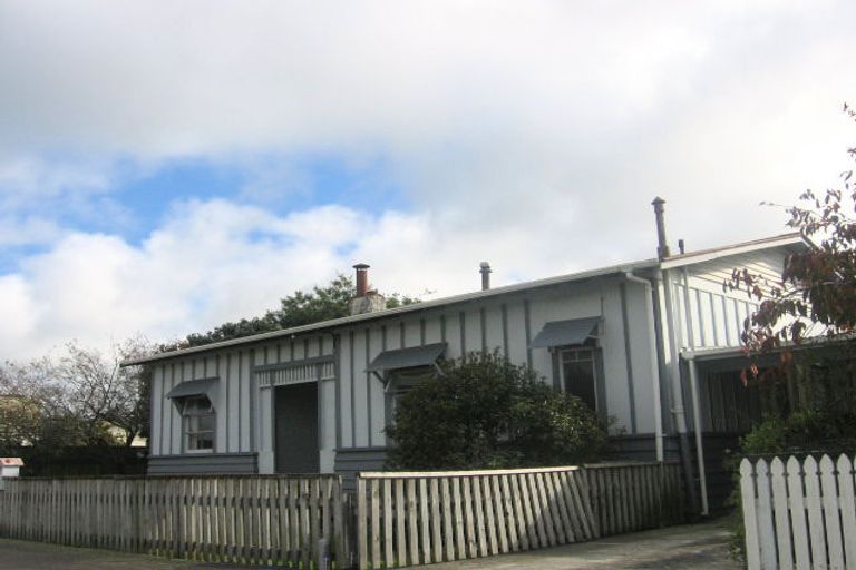 Photo of property in 67 Chelwood Street, Takaro, Palmerston North, 4412