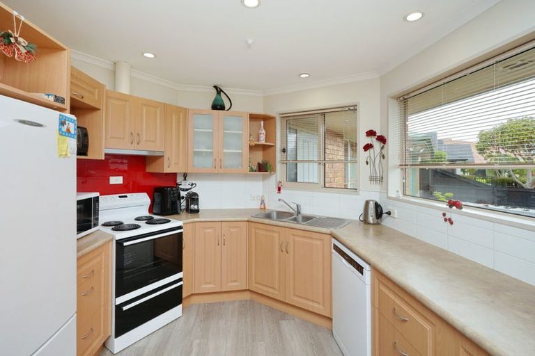 Photo of property in 10 Wedmore Close, Burwood, Christchurch, 8083