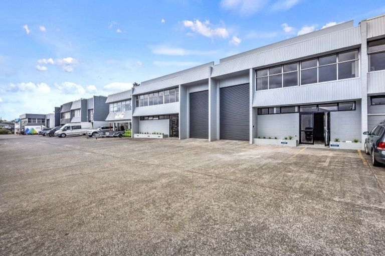 Photo of property in 23 Mulberry Lane, Wanaka, 9305