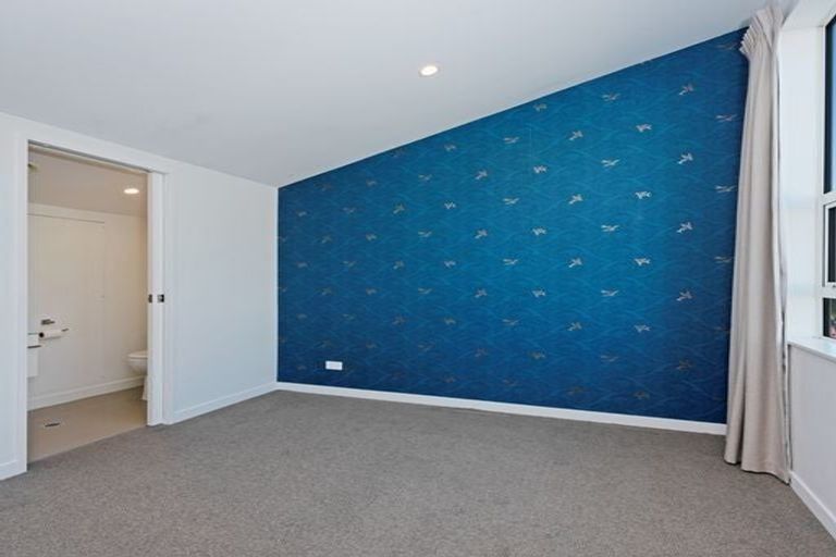 Photo of property in 24u3 Princess Terrace, Newtown, Wellington, 6021