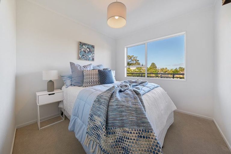 Photo of property in 94 Stapleford Crescent, Browns Bay, Auckland, 0630