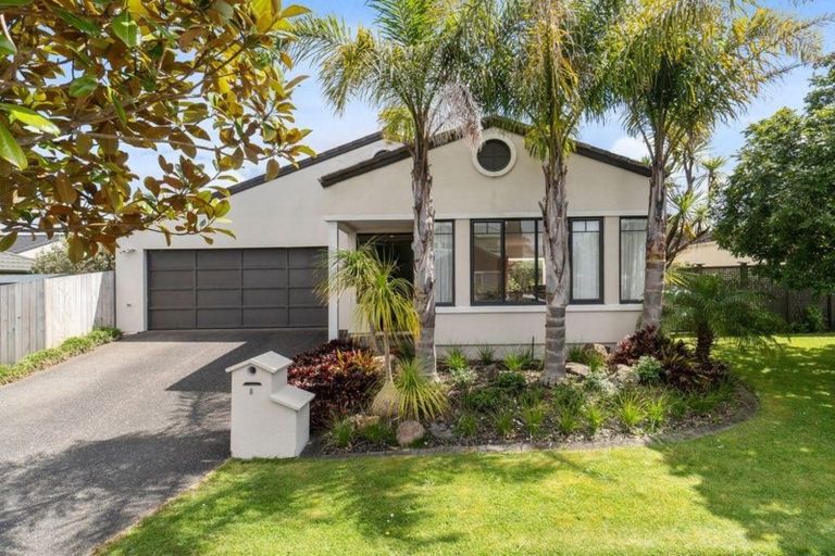 Photo of property in 8 Cellarmans Street, Te Atatu Peninsula, Auckland, 0610