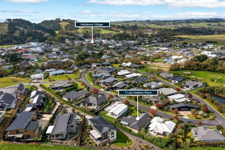 Photo of property in 7 Laly Haddon Place, Matakana, Warkworth, 0985