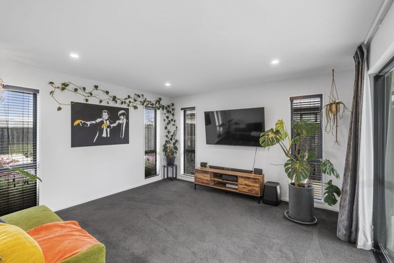 Photo of property in 37 Chris Drive, Rolleston, 7614