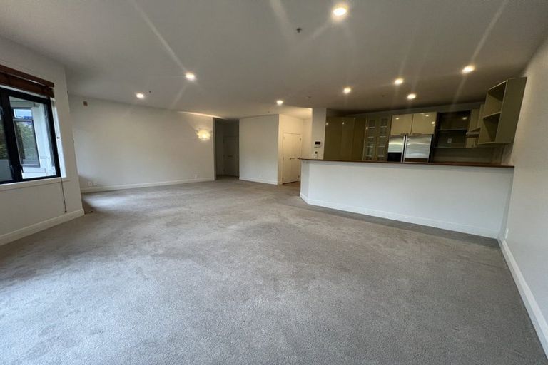 Photo of property in 103a Victoria Road, Devonport, Auckland, 0624