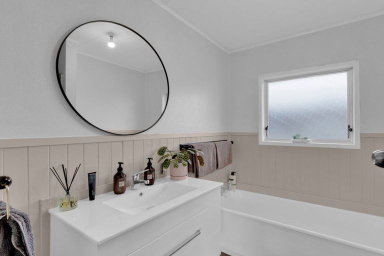 Photo of property in 6 Camden Place, Pukete, Hamilton, 3200