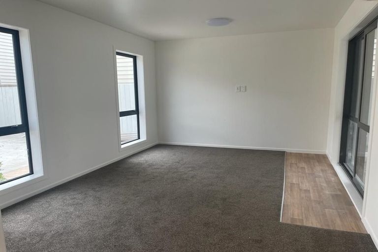 Photo of property in 4/52 Manuroa Road, Takanini, 2112