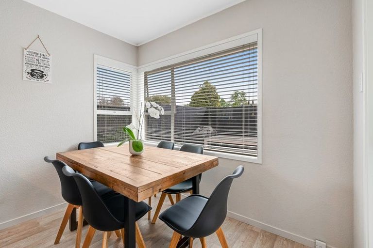 Photo of property in 1/11 Northwick Place, Hillcrest, Auckland, 0627