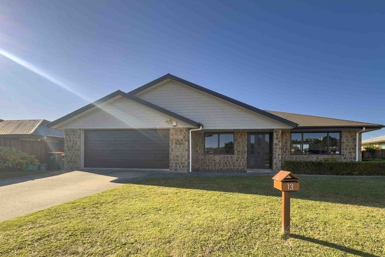 Photo of property in 13 Edward Street, Grandview Heights, Hamilton, 3200