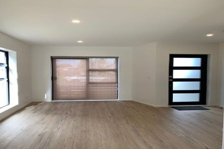 Photo of property in 158 Mcleod Road, Te Atatu South, Auckland, 0610