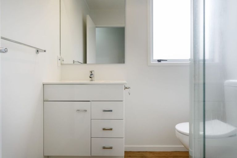 Photo of property in 2/35 Otupai Street, Two Mile Bay, Taupo, 3330