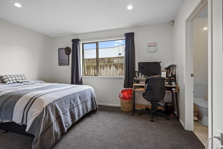 Photo of property in 34a Roche Avenue, Upper Riccarton, Christchurch, 8041