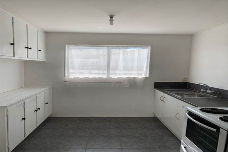 Photo of property in 71o Randwick Crescent, Moera, Lower Hutt, 5010
