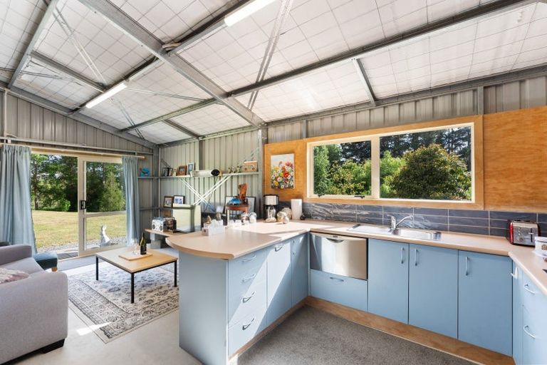 Photo of property in 1 Kristin Place, Manakau, 5573